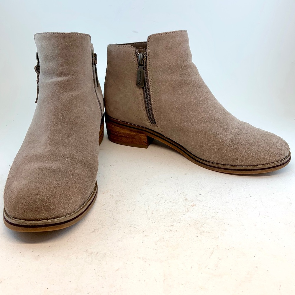 Blondo Suede Liam Waterproof Booties Ankle Boots